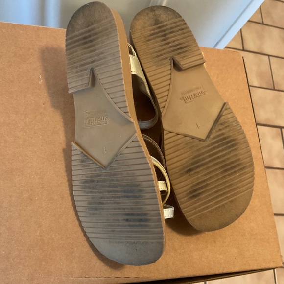 Smart fit Girls sandals -size 1 - Picture 2 of 2
